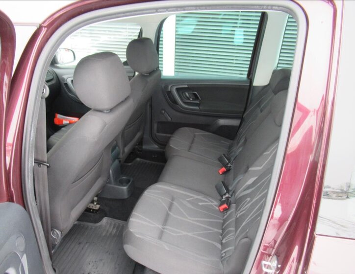 Škoda Roomster MPV 1,2 l 63 kw