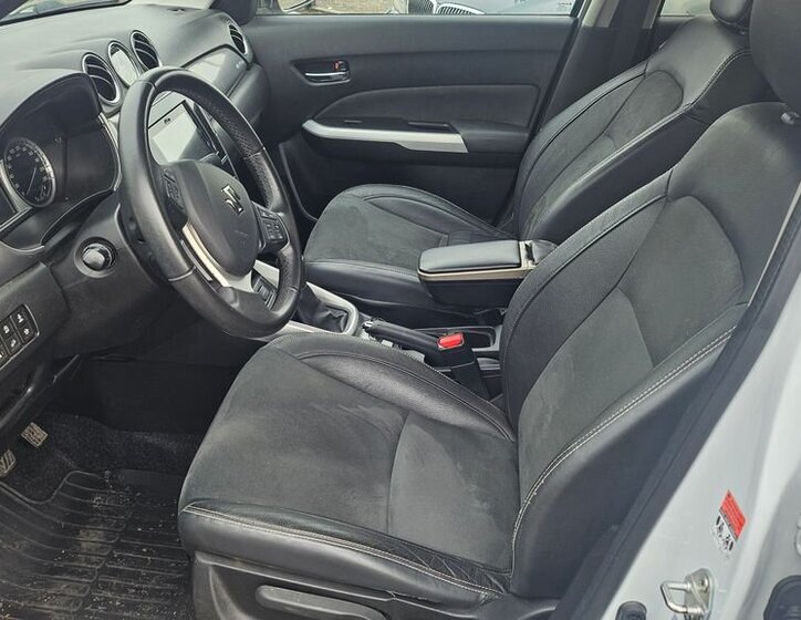 Suzuki Vitara SUV / Terénní 1,6 l 88 kw