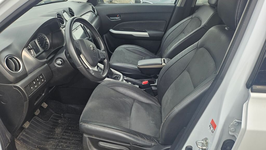 Suzuki Vitara SUV / Terénní 1,6 l 88 kw