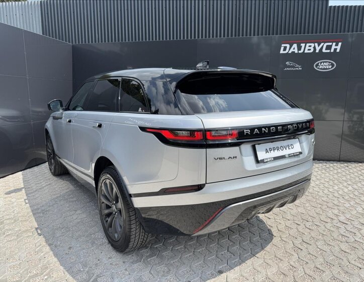 Land Rover Range Rover Velar SUV 2,0 l 150 kw