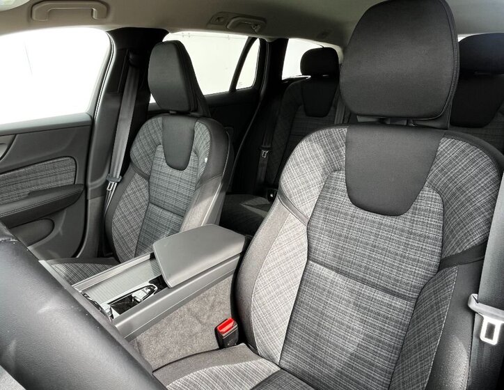 Volvo V60 Kombi 2,0 l 145 kw