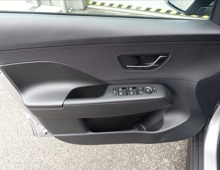 Hyundai Kona SUV / Terénní 1,6 l 132 kw