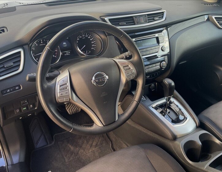 Nissan Qashqai SUV / Terénní 1,2 l 85 kw