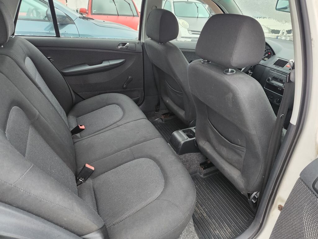 Škoda Fabia Skříň 1,4 l 59 kw