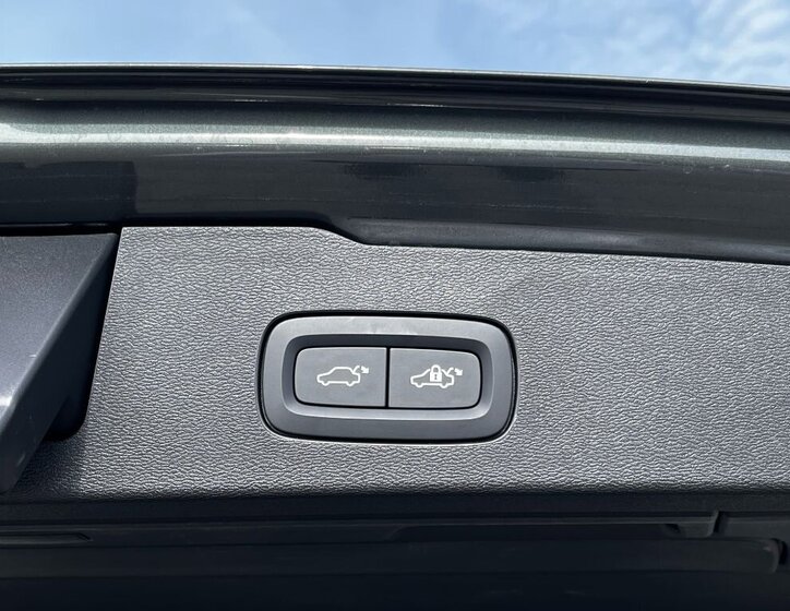 Volvo V60 Kombi 2,0 l 145 kw