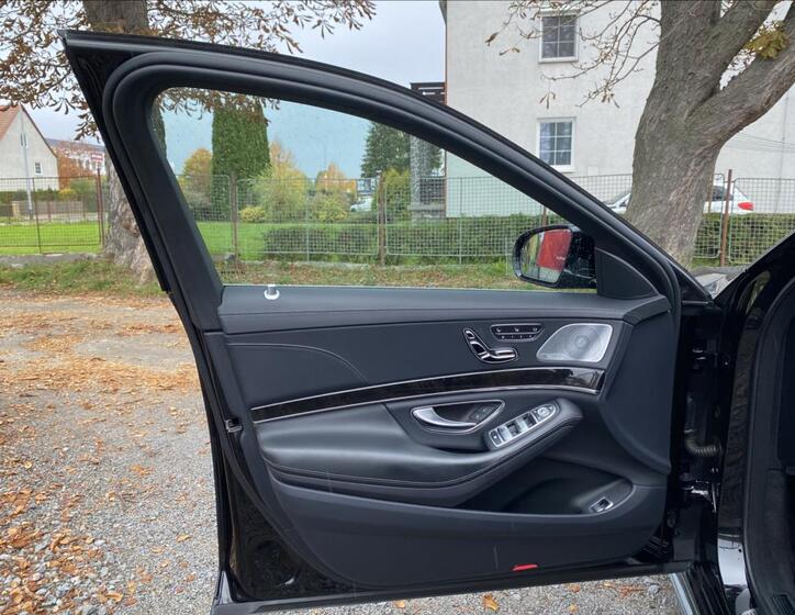 Mercedes-Benz Třídy S 12