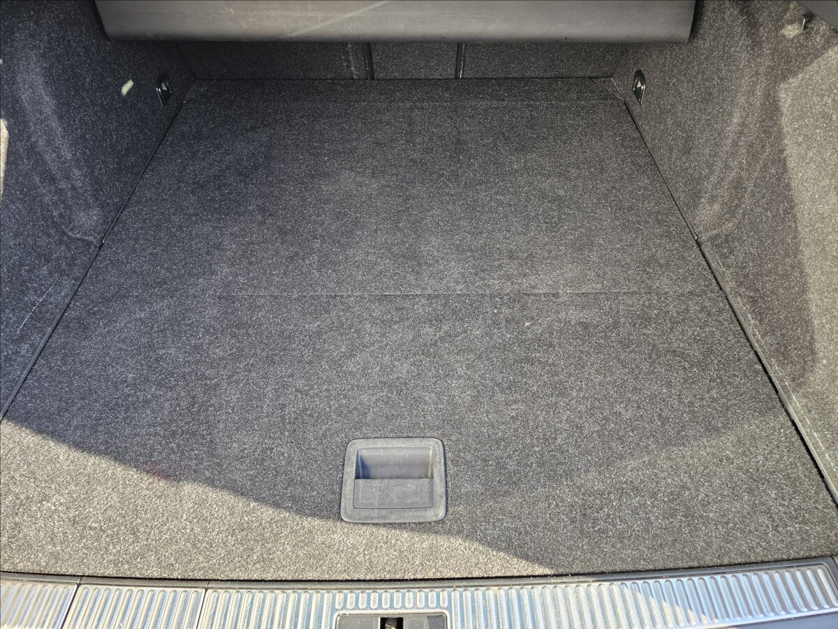 Škoda Superb Kombi 2,0 l 140 kw