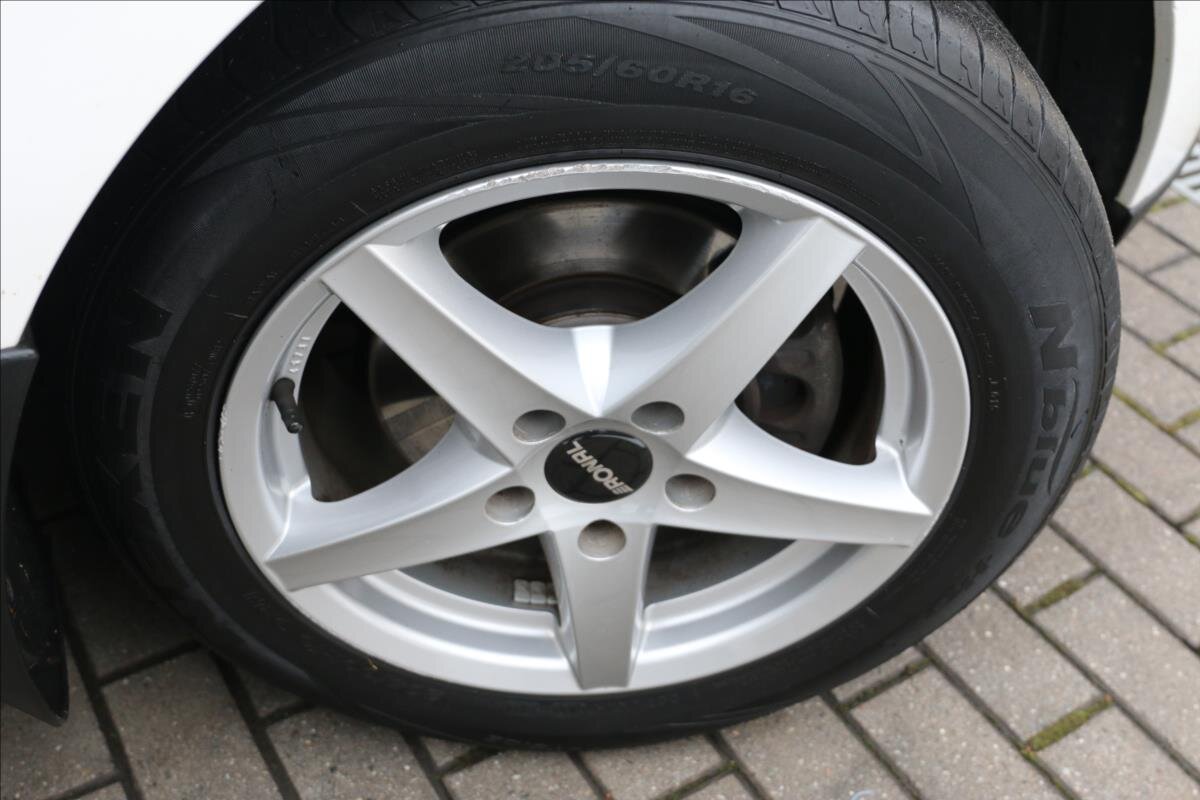 KIA Soul Hatchback 1,6 l 97 kw