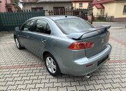 Mitsubishi Lancer Sedan 1,8 l 105 kw