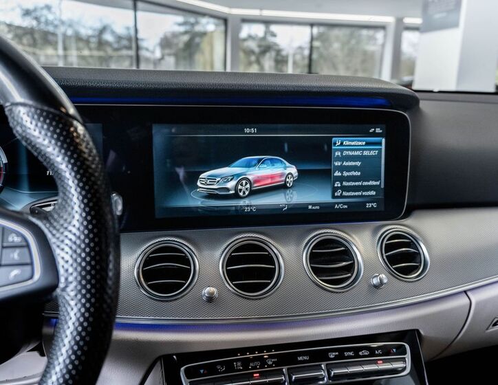 Mercedes-Benz Třídy E 10