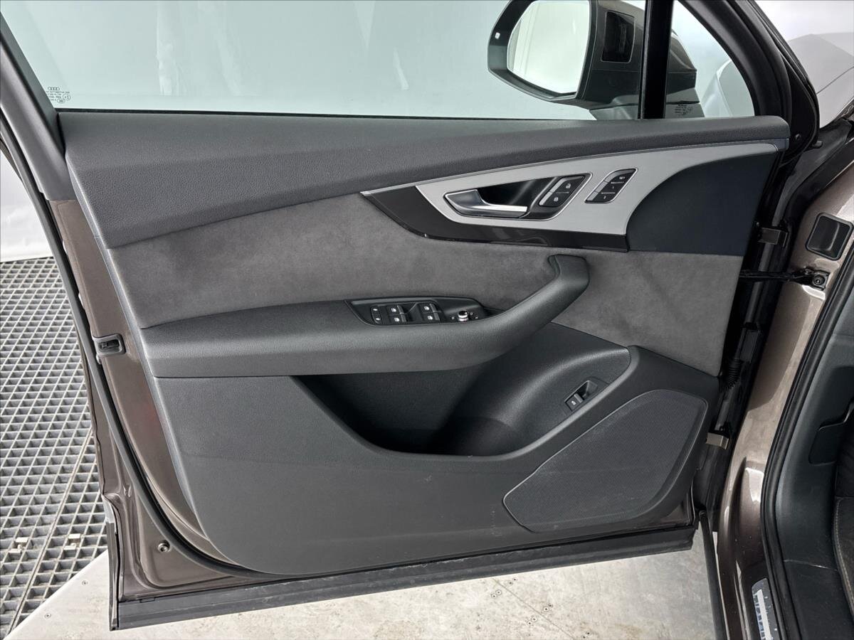 Audi Q7 SUV / Terénní 3,0 l 200 kw