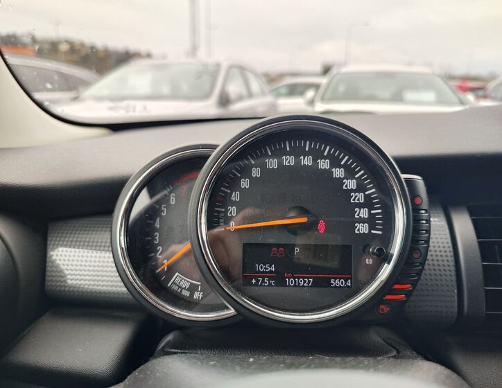 Mini Cooper Hatchback 1,5 l 100 kw