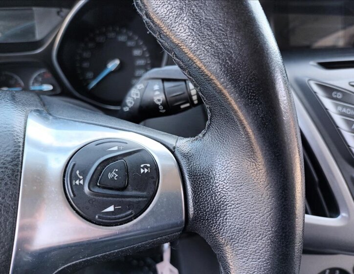 Ford Focus Kombi 998,0 92 kw