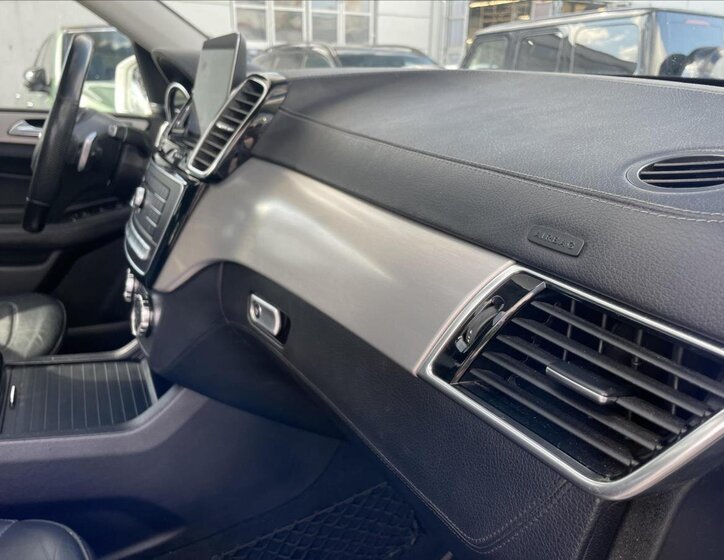 Mercedes-Benz GLS 17