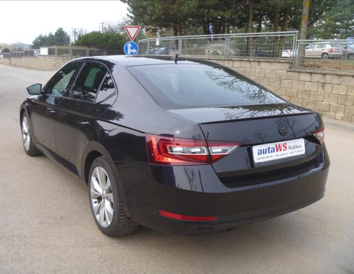 Škoda Superb 4