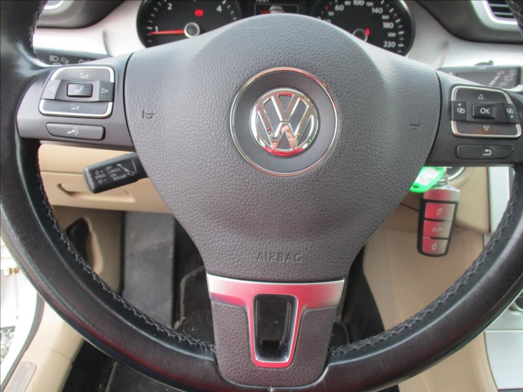 Volkswagen Passat Kombi 2,0 l 103 kw