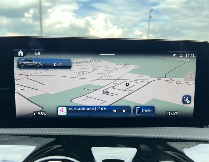 Mercedes-Benz Třídy A Hatchback 1,3 l 120 kw