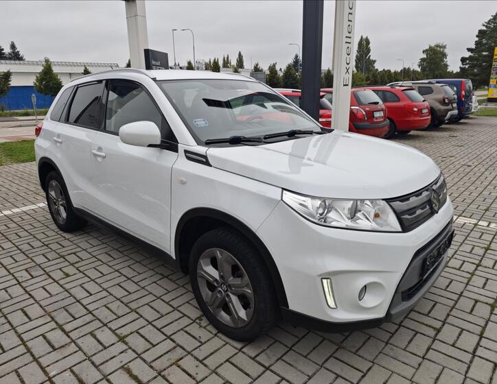 Suzuki Vitara 8
