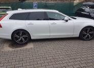 Volvo V90 9