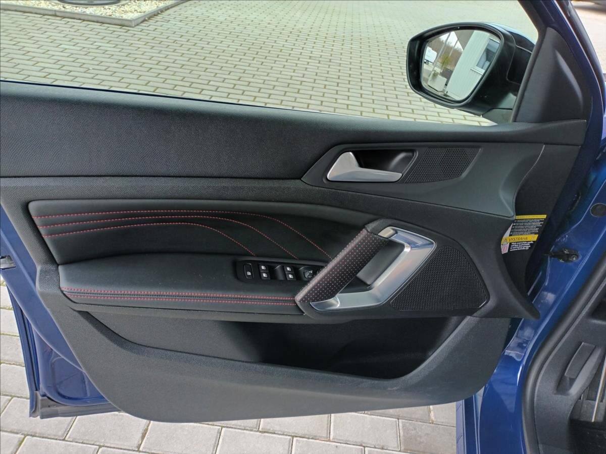 Peugeot 308 Hatchback 2,0 l 130 kw