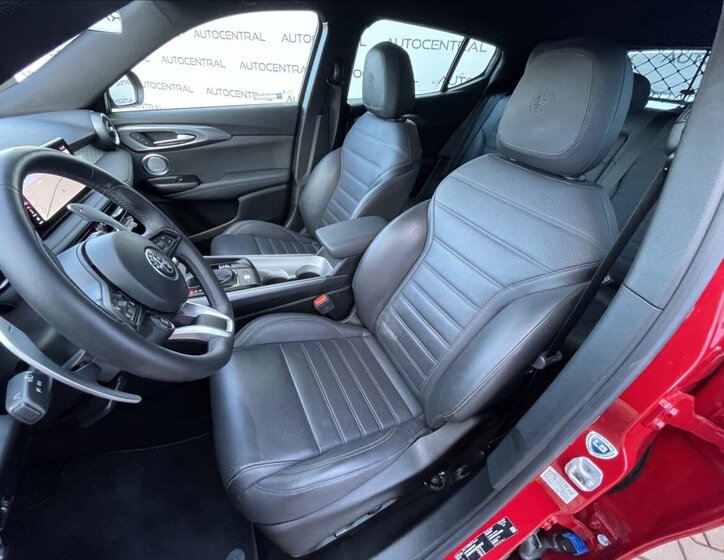 Alfa Romeo Tonale SUV 1,5 l 118 kw