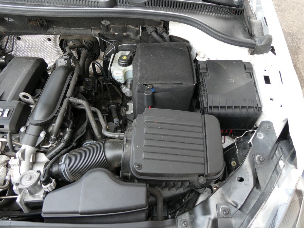 Volkswagen Golf Hatchback 1,2 l 63 kw