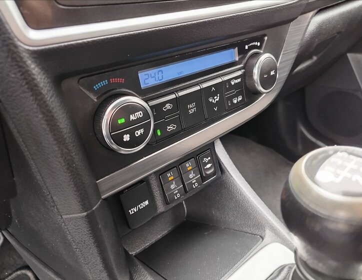 Toyota Auris Kombi 2,0 l 91 kw