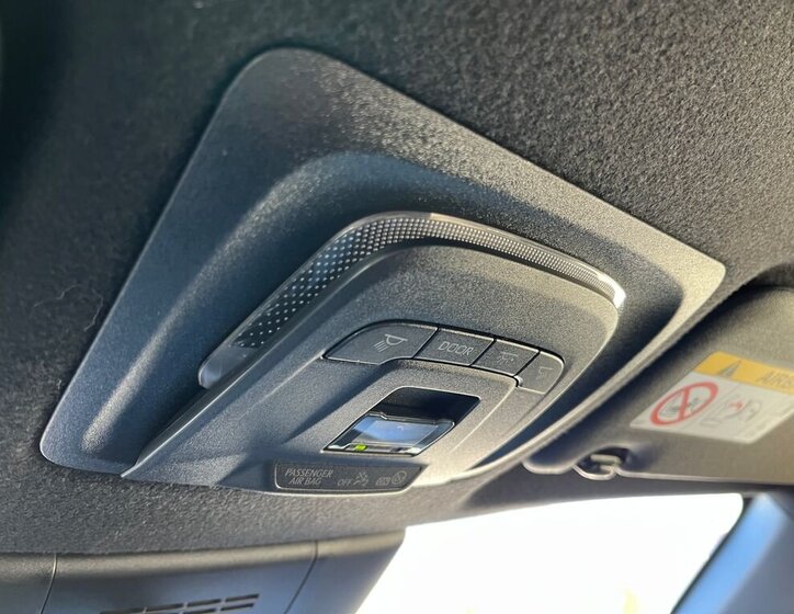 Toyota Corolla Cross SUV / Terénní 2,0 l 112 kw