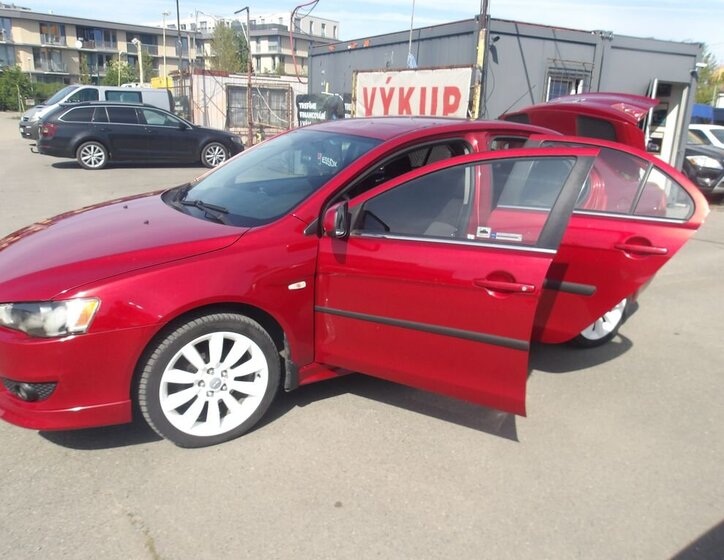 Mitsubishi Lancer Sedan / Limuzína 2,0 l 103 kw