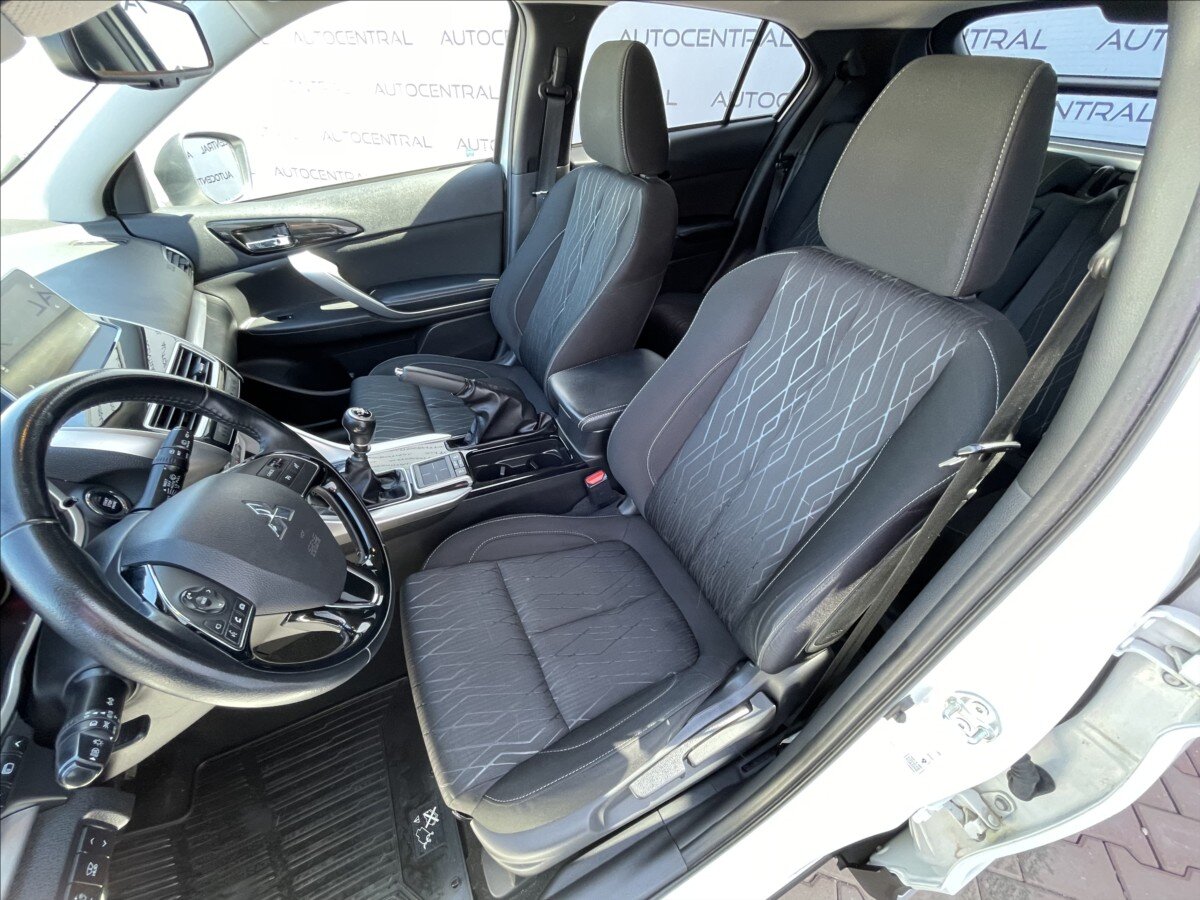 Mitsubishi Eclipse Cross SUV / Terénní 1,5 l 120 kw