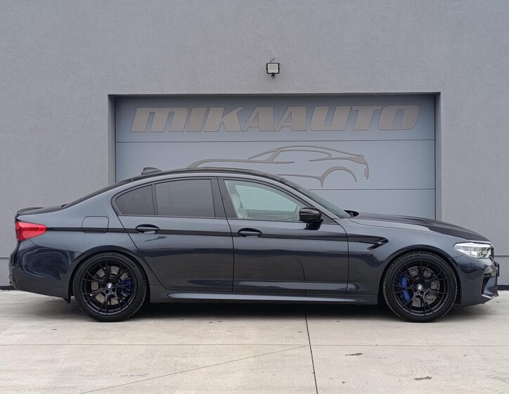 BMW M5 Sedan 4,4 l 460 kw