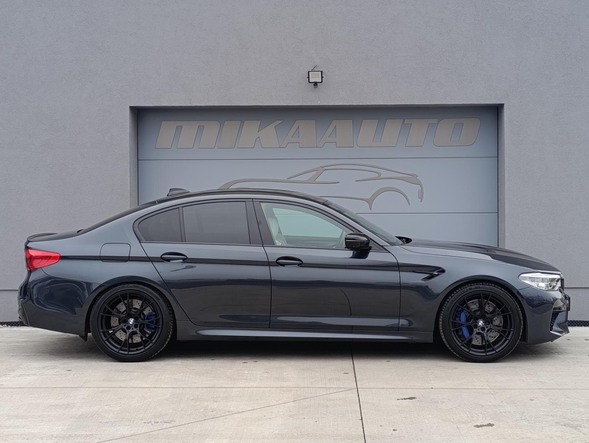 BMW M5 Sedan 4,4 l 460 kw
