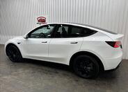 Tesla Model Y 5