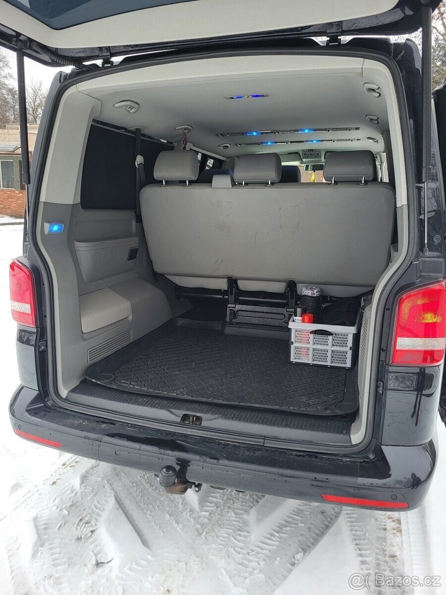 Volkswagen Caravelle VAN-Minibus 2,0 l 103 kw