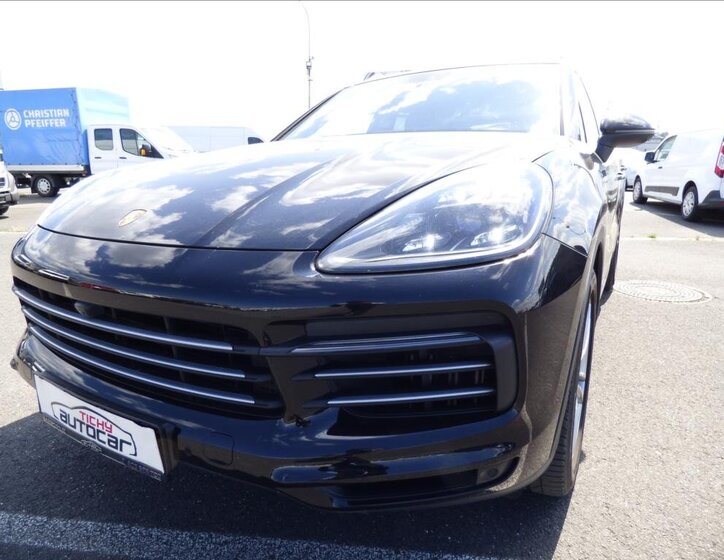 Porsche Cayenne SUV 2,9 l 324 kw
