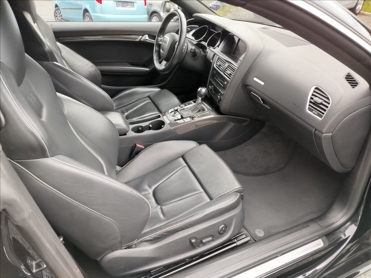 Audi RS 5 Kupé 4,2 l 331 kw