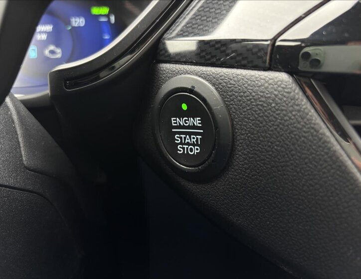 Ford Kuga SUV / Terénní 2,5 l 140 kw