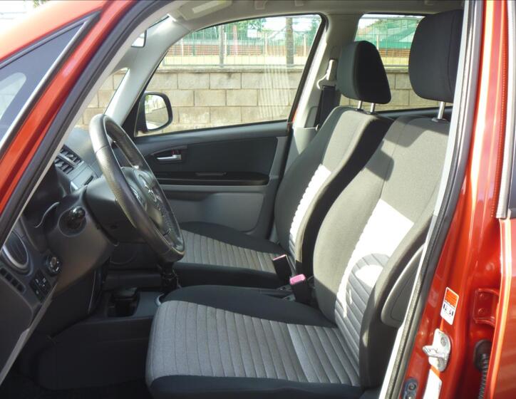 Suzuki SX4 7