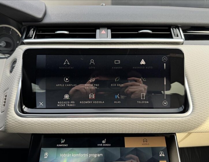 Land Rover Range Rover Velar SUV / Terénní 3,0 l 221 kw