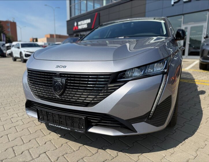 Peugeot 308 Kombi 1,2 l 96 kw