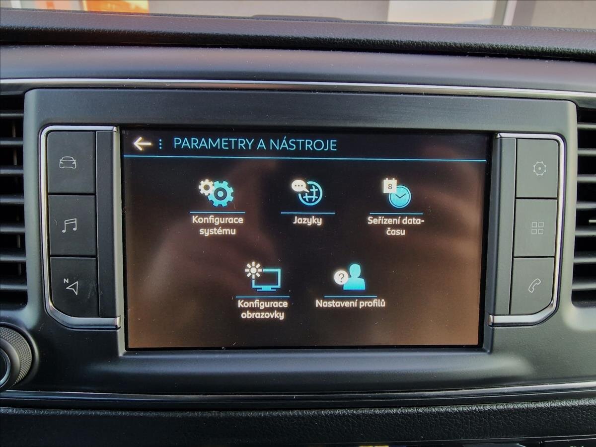 Peugeot Traveller MPV 2,0 l 130 kw