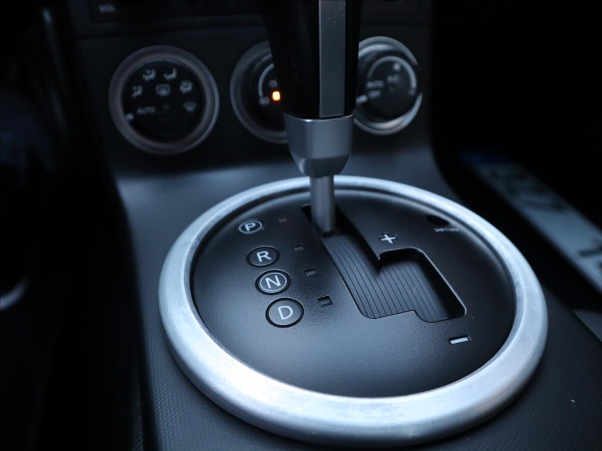 Nissan 350 Z Kupé 3,5 l 206 kw