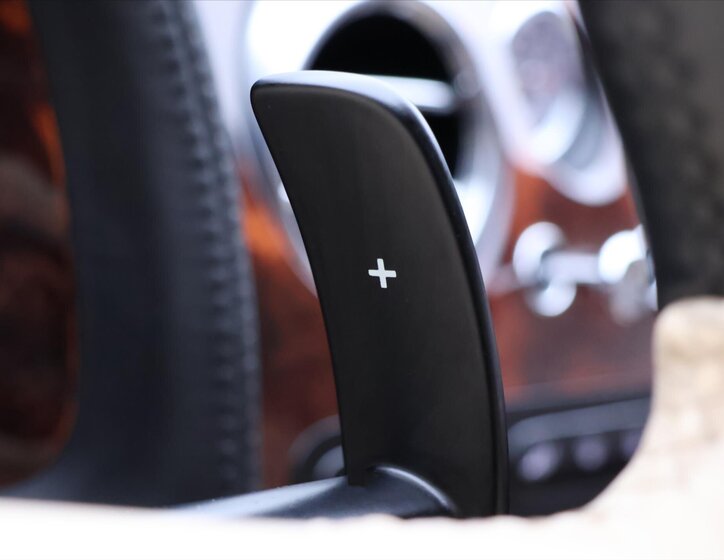 Bentley Continental Flying Spur Sedan 6,0 l 412 kw