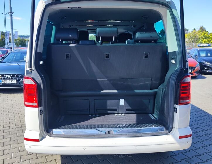 Volkswagen Multivan 9