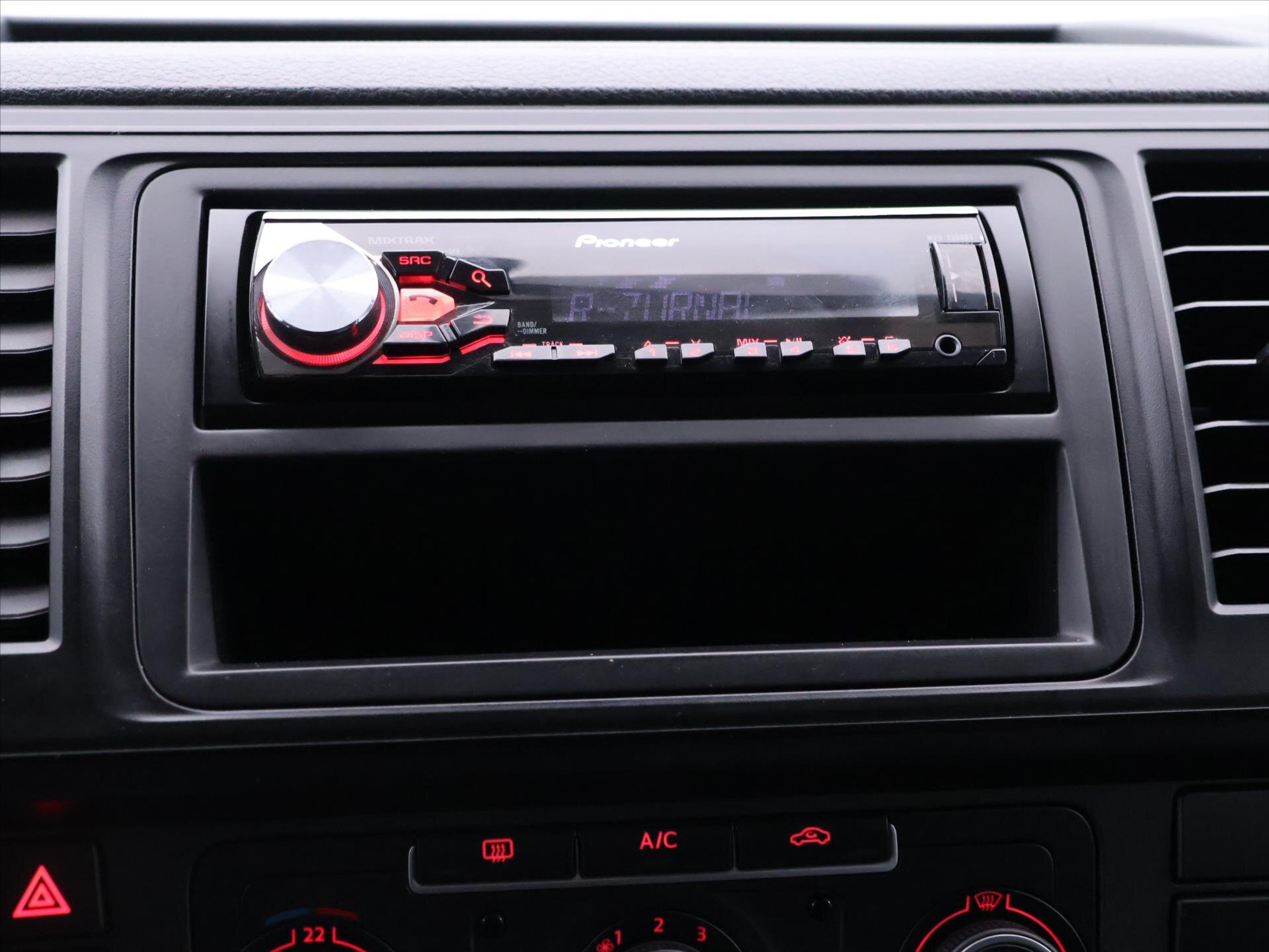 Volkswagen Transporter Kombi 2,0 l 110 kw