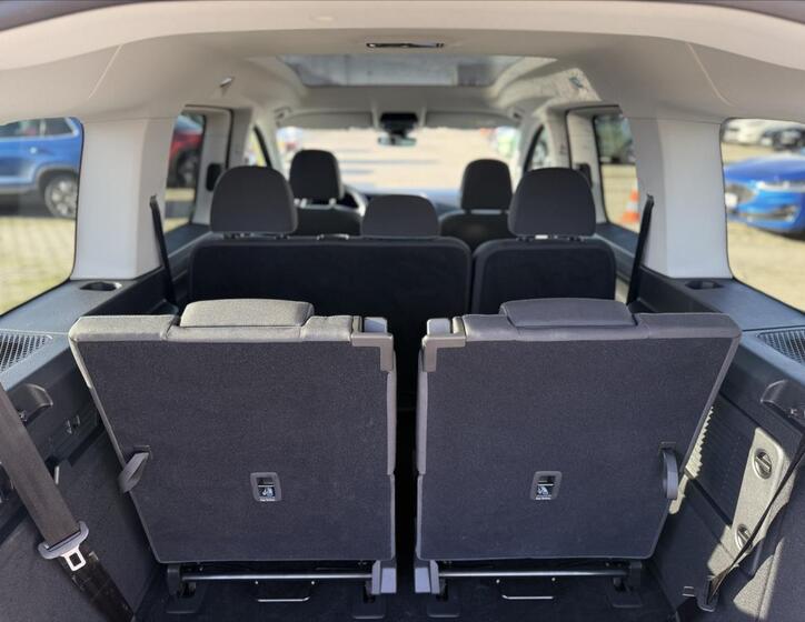 Ford Tourneo Connect 12