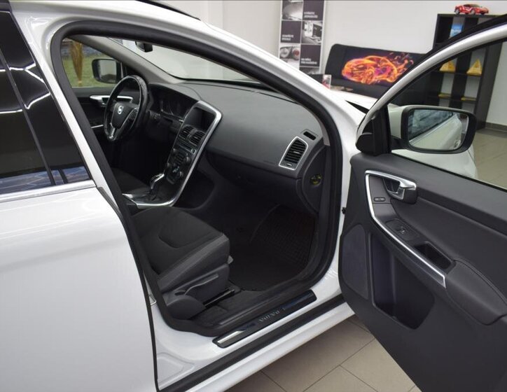 Volvo XC60 15