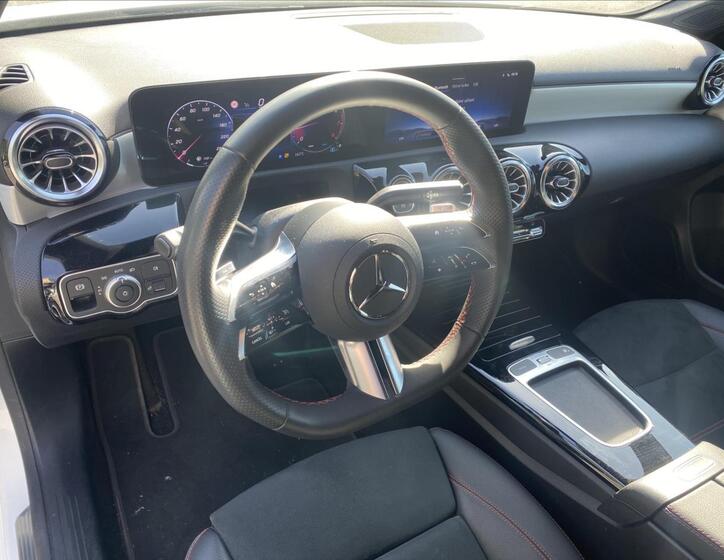 Mercedes-Benz Třídy A 10