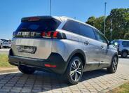 Peugeot 5008 3