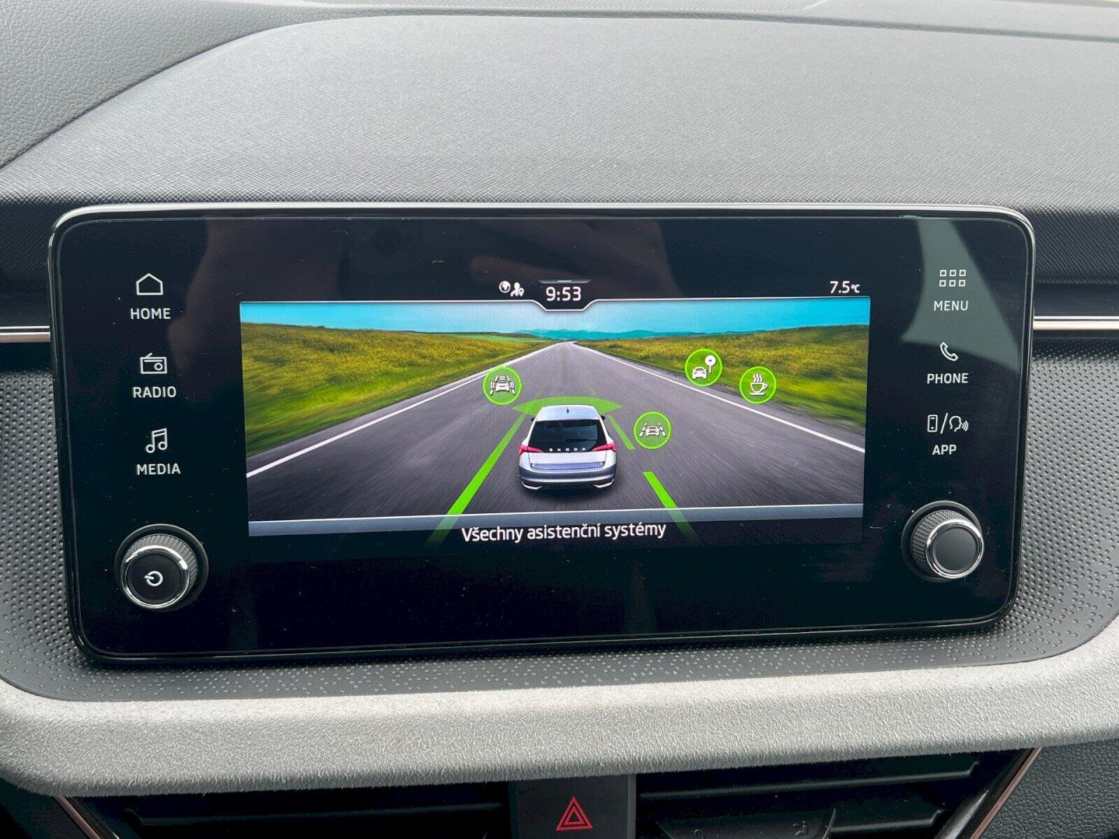 Škoda Scala Hatchback 1,0 l 85 kw